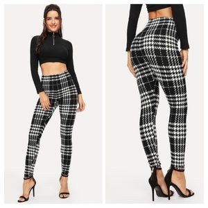 High Waist Black/White Plaid Leggings